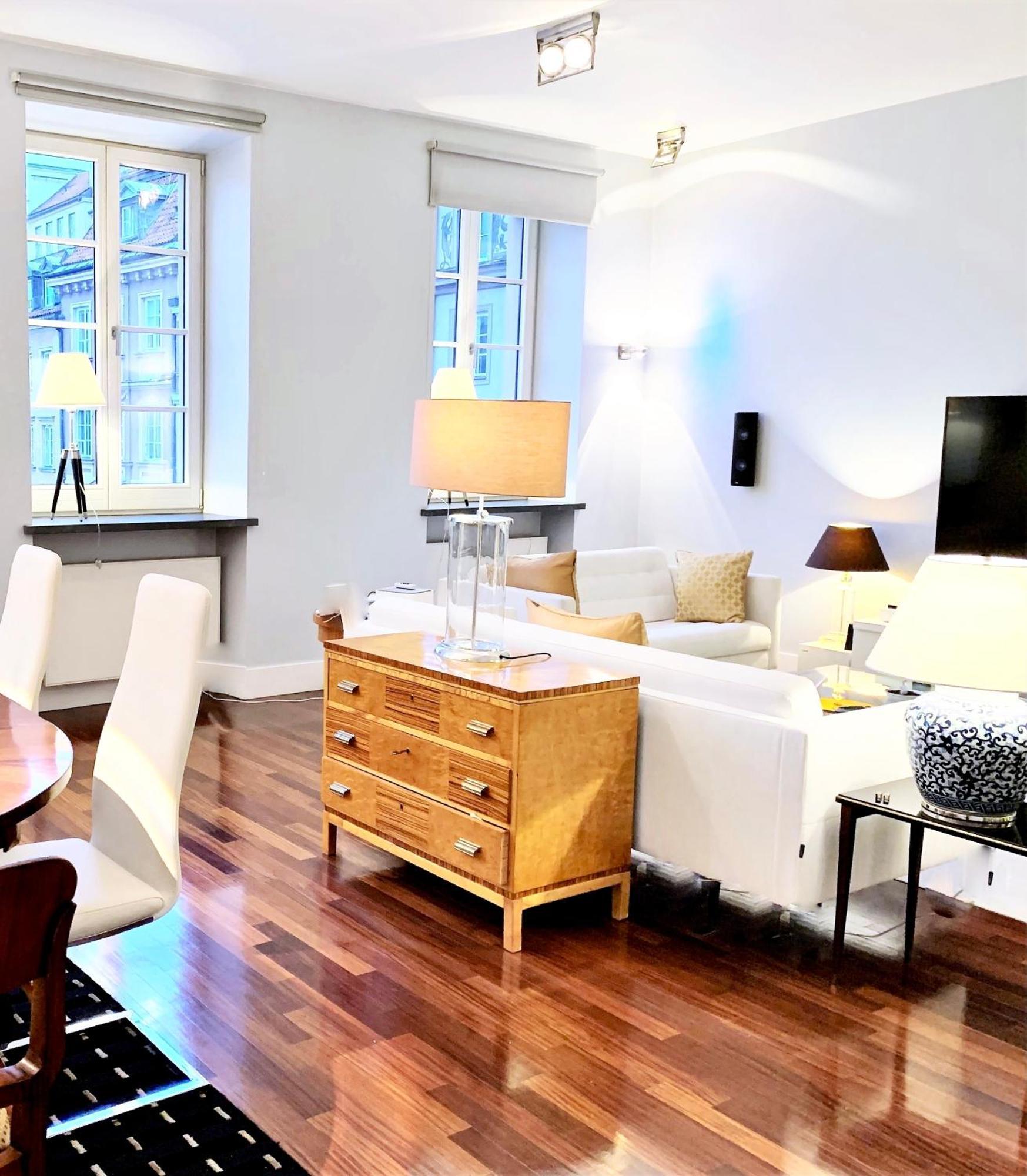 Mondrian Luxury Suites & Apartments Market Square I Warszawa Rum bild