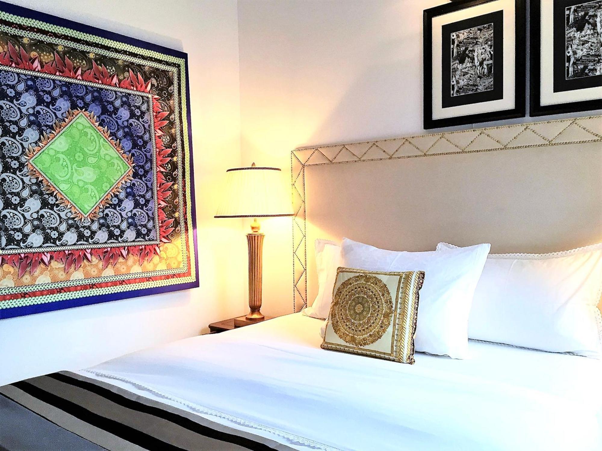 Mondrian Luxury Suites & Apartments Market Square I Warszawa Rum bild