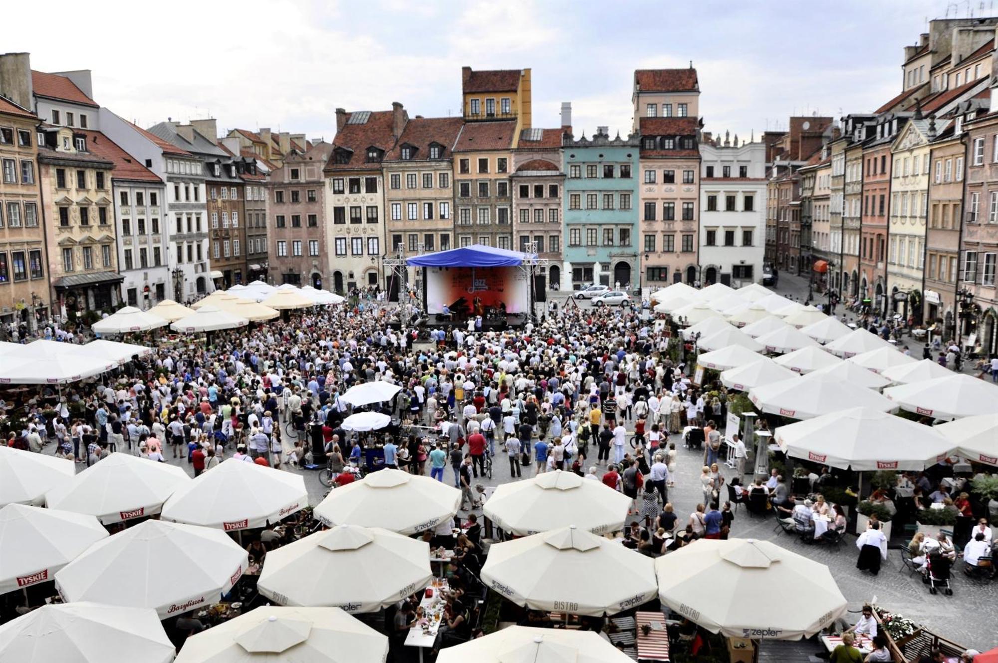Mondrian Luxury Suites & Apartments Market Square I Warszawa Rum bild