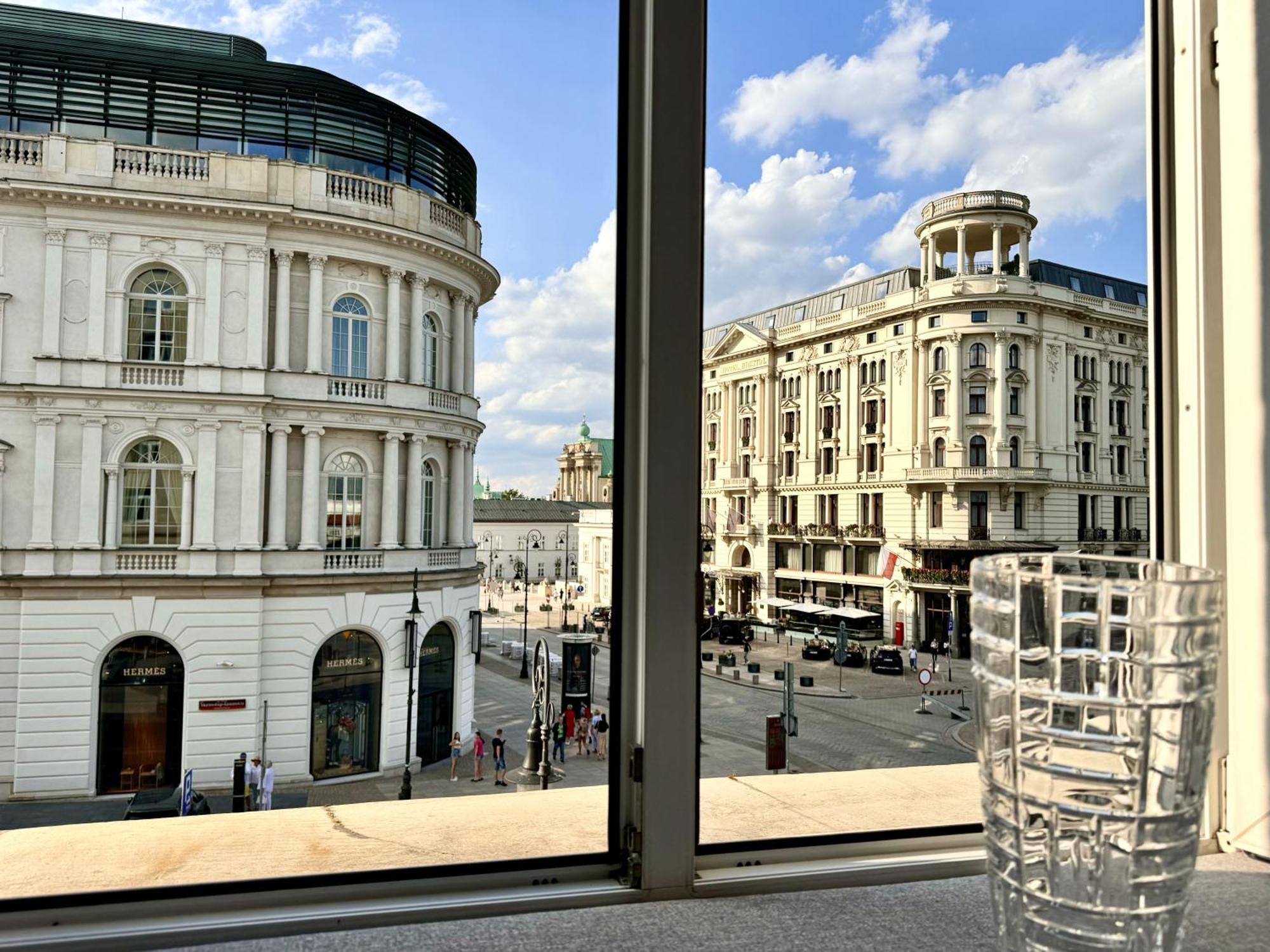 Mondrian Luxury Suites & Apartments Market Square I Warszawa Rum bild
